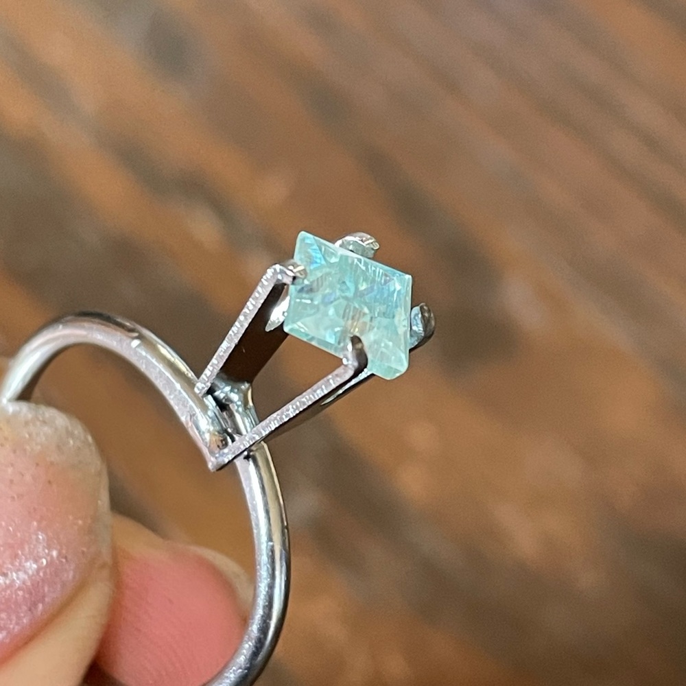 1.05 ctw Natural Diamond • Light Blueish-Green / Princess Cut • RETAIL $2,947USD - Picture 7 of 13